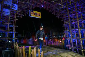 BIB: 201
                            <button type="button" onclick="openModal(19202346)" class="btn btn-primary btn-sm float-right btn-popup" data-toggle="modal" data-target=".modal-high-quality">
                        <i class="fas fa-shopping-cart"></i> Add to Cart
                    </button>
                                            <button type="button" onclick="isThisMe(19202346, true)" class="btn btn-success btn-sm float-right btn-popup btn-isme hidden" data-toggle="tooltip" data-placement="bottom" title="นี่คือรูปของคุณใช่ไหม คลิกที่นี่เพื่อเอาเข้าอัลบั้ม">
                        <i class="fas fa-plus"></i> Add to album
                    </button>
                    <button type="button" onclick="isThisMe(19202346, false)" class="btn btn-warning btn-sm float-right btn-popup btn-isnotme hidden">
                        <i class="fas fa-ban"></i> Remove from album
                    </button>